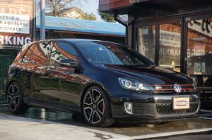 私のお気に入りのＶＷゴルフＧＴＩです。１８インチアルミとローダウンでカッコいいですね。