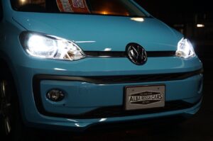 ＶＷアップ！のハロゲンのヘッドライトをＬＥＤに交換しました。明るいし見た目もかっこよくなりました。
