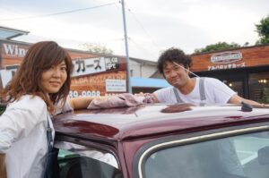 洗車を頑張ってしています。キレイな状態で車を見てもらいたいから頑張ります。